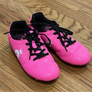 Girls size 1 pink soccer cleats